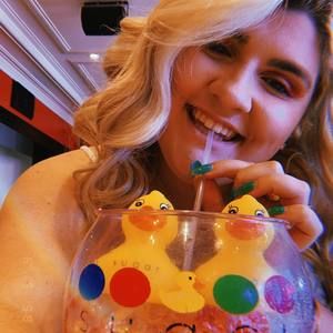 Meet your Posher, Francesca